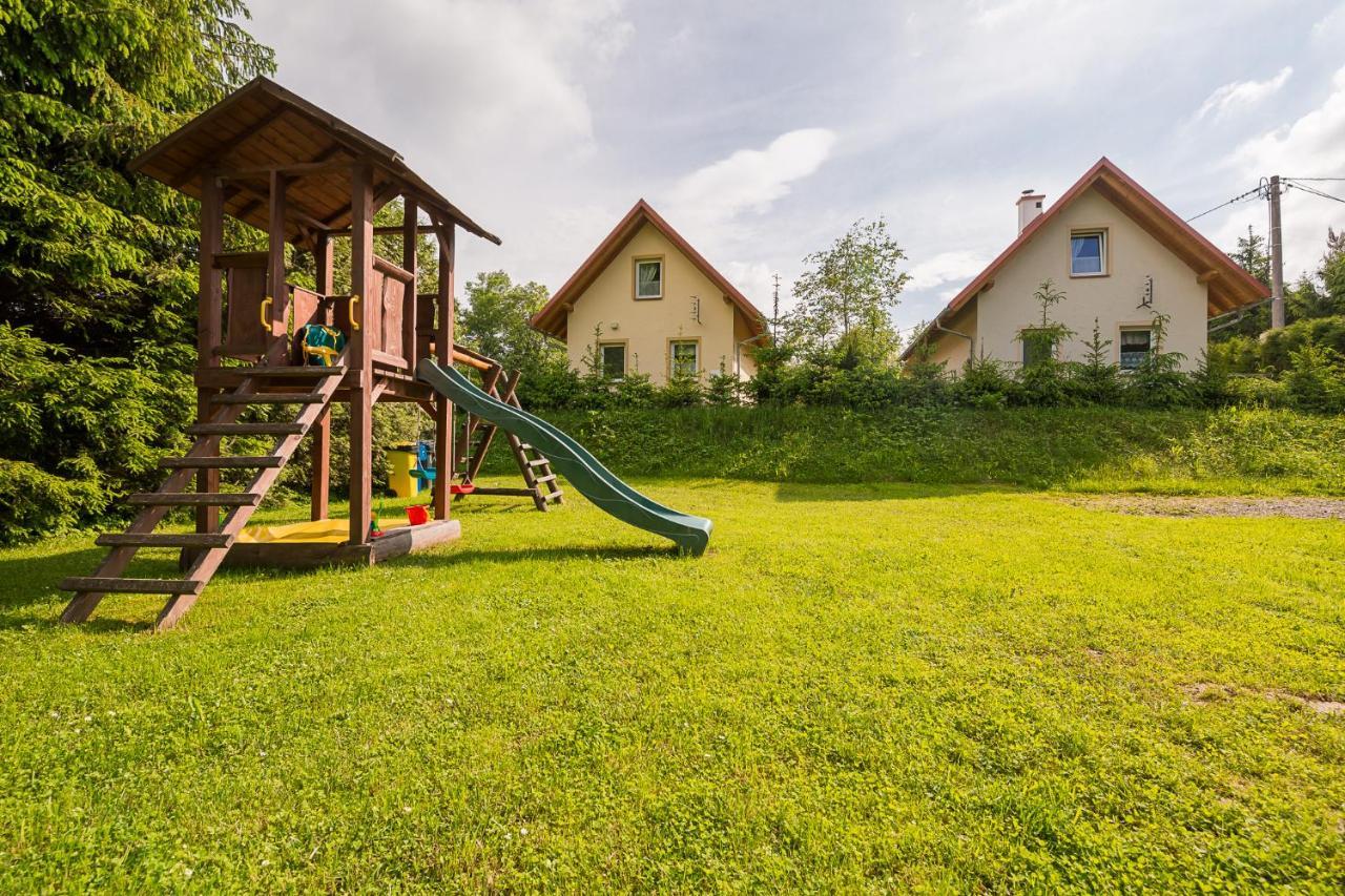 Domki Nad Stawem. Polańczyk Kültér fotó